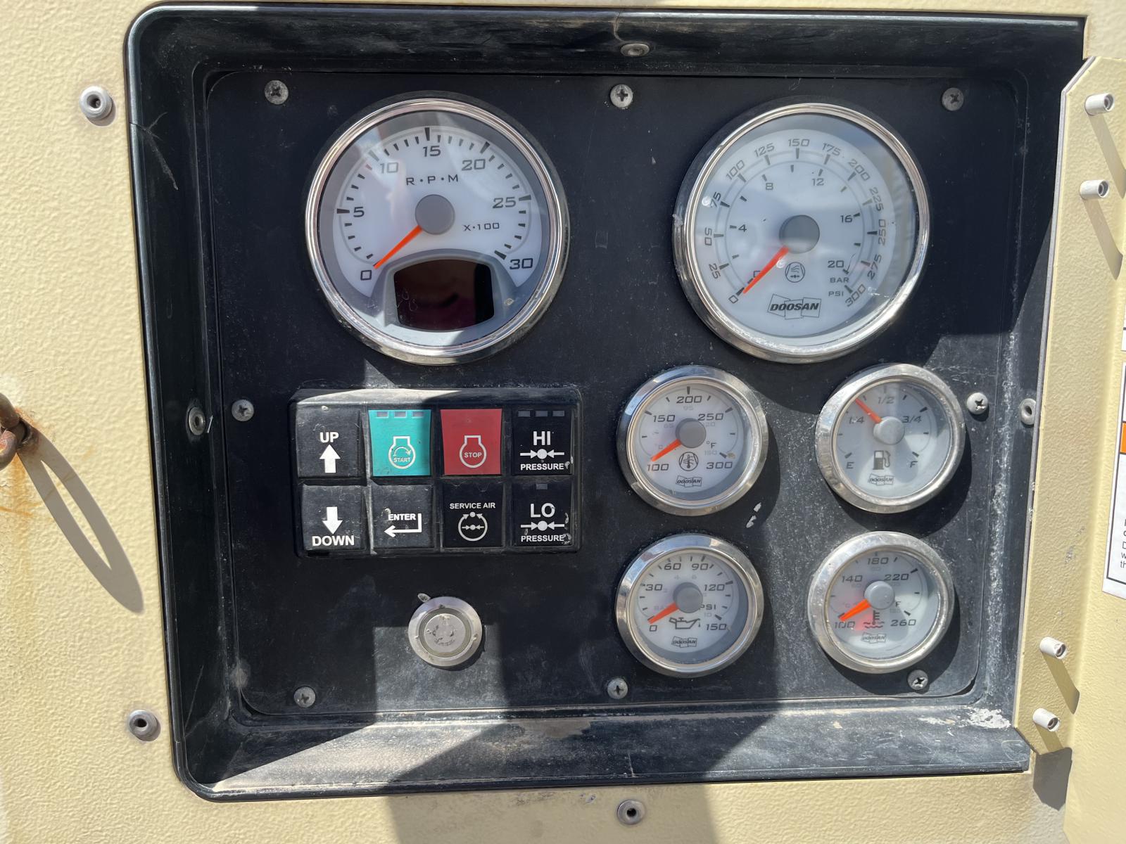 ./imagenes/INVOICE/2019/16728/COMPRESOR DE AIRE DOOSAN P425HP375 (4).JPG